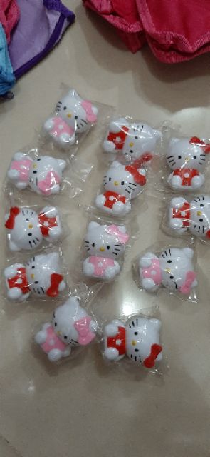 Gọt chì hình kitty.