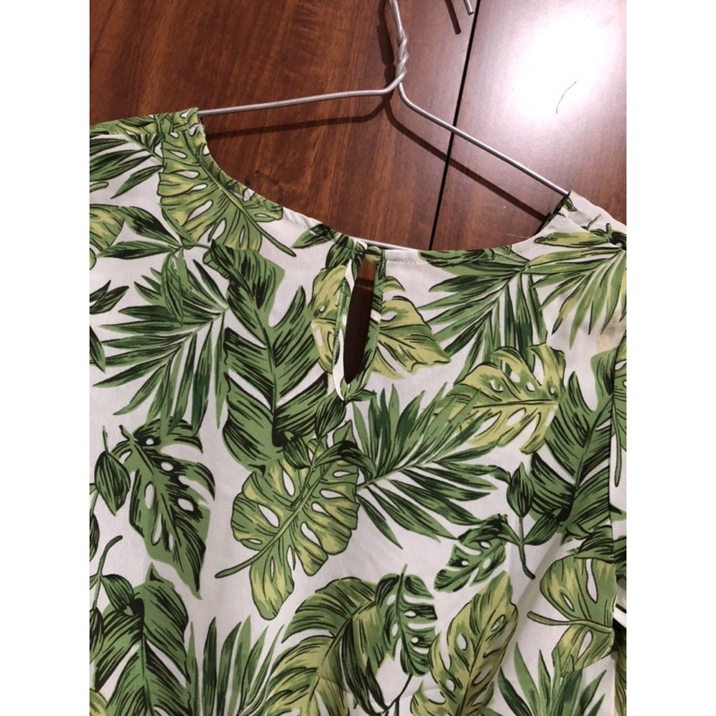 [Zenda] áo croptop size M <55kg