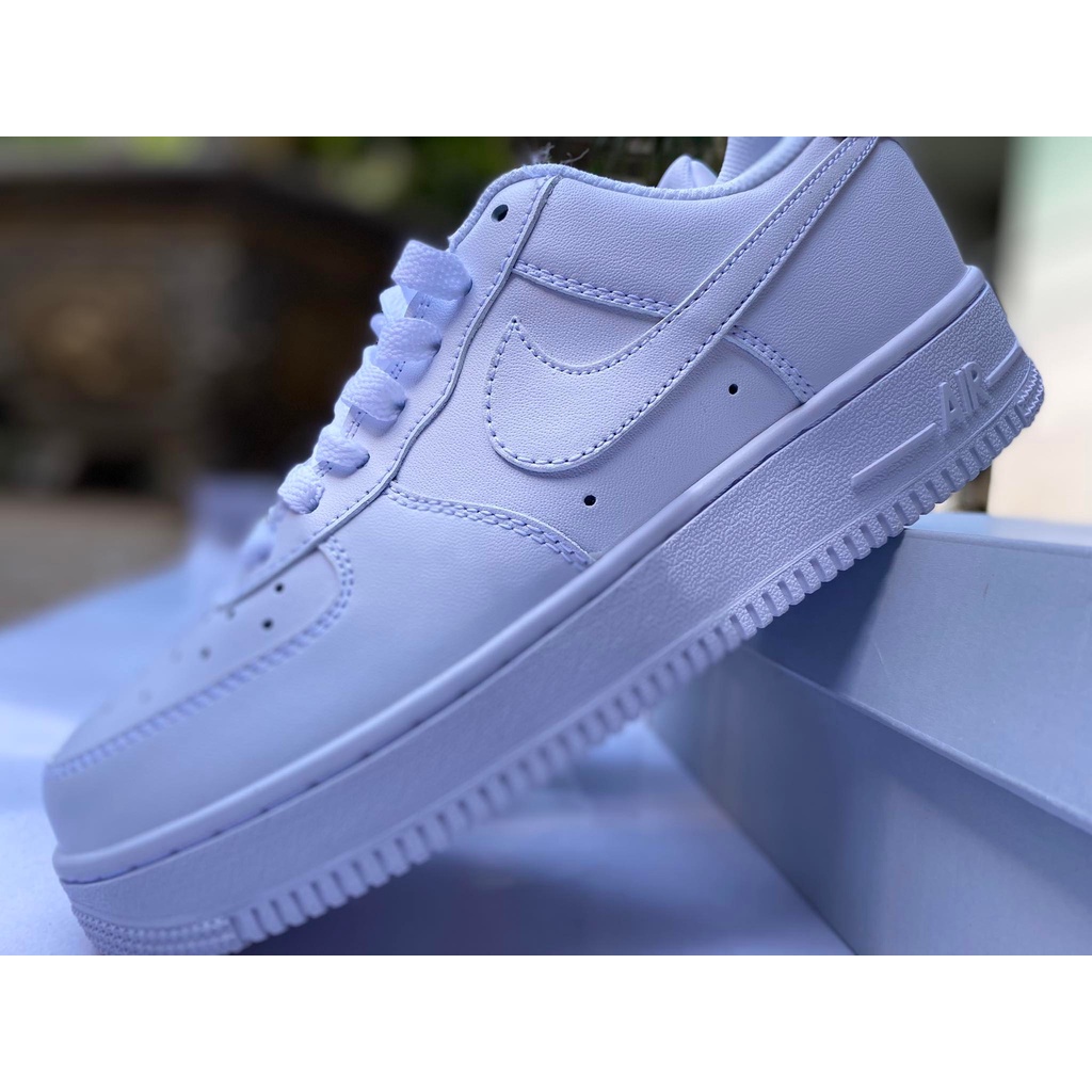 Giày Nike_AIR FORCE 1,White ,Chính Hãng,hàng auth tuồn/ trưng bày/ outlet/ VNXK, Size 37.5