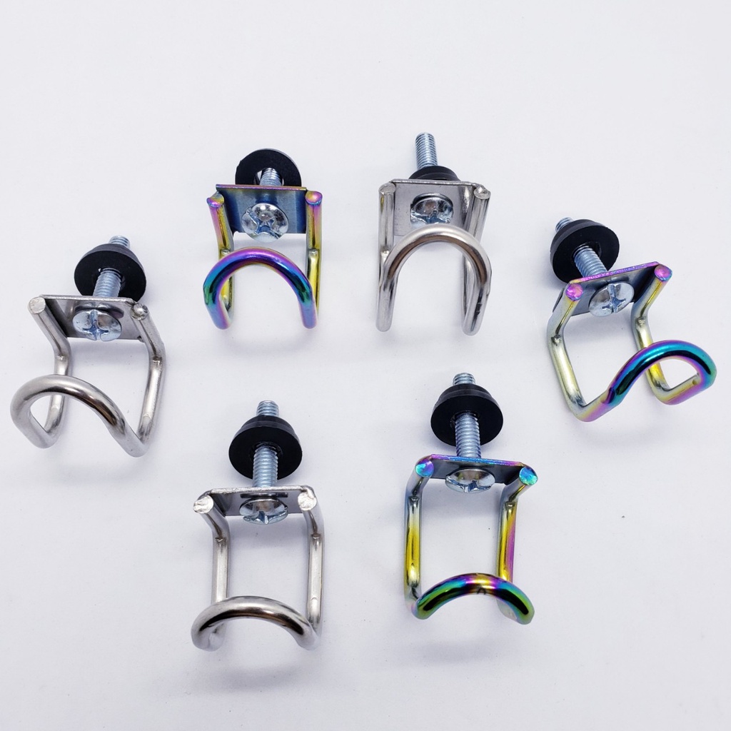 Móc treo đồ xe máy titan 7 màu chữ U gắn nhiều xe máy