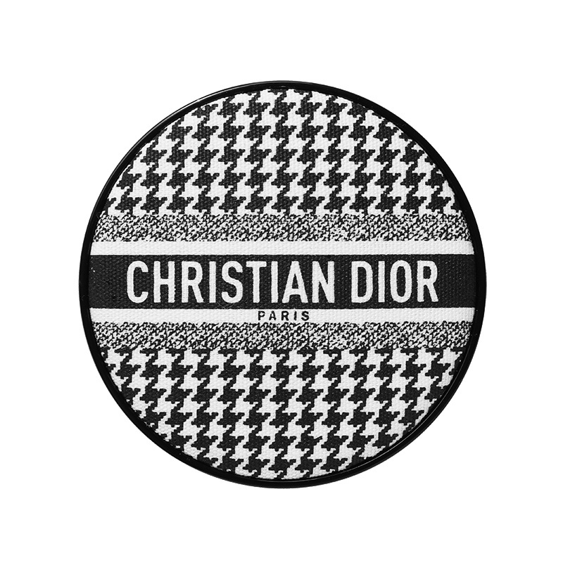 Phấn Nước Dior Kiểm Soát Dầu Giữ Ẩm 5g