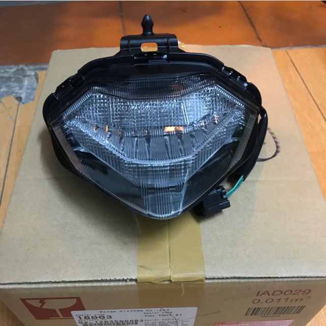 Cụm đèn hậu xe winner x, bán lẻ cả mặt kính ngoài chính hãng honda