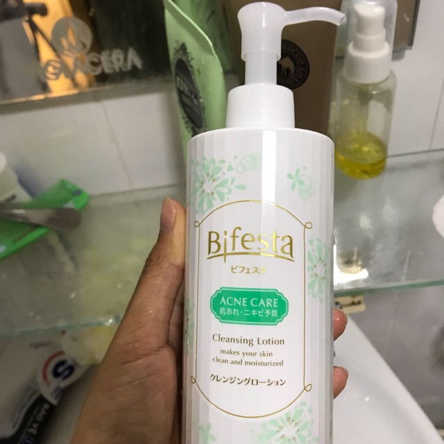 Nước tẩy trang bifesta