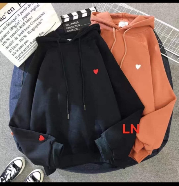 Áo hoodie tim tay ngực ép nổi LN12