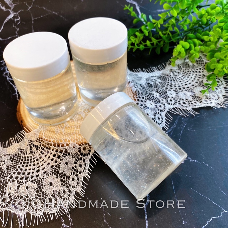 Gel làm mềm đất sét