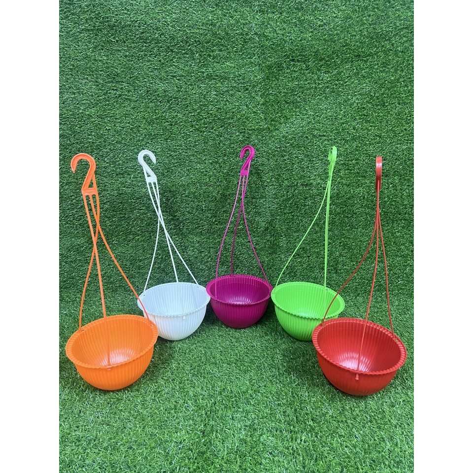 Chậu nhựa gân sọc trồng hoa, cây cảnh kèm dây treo