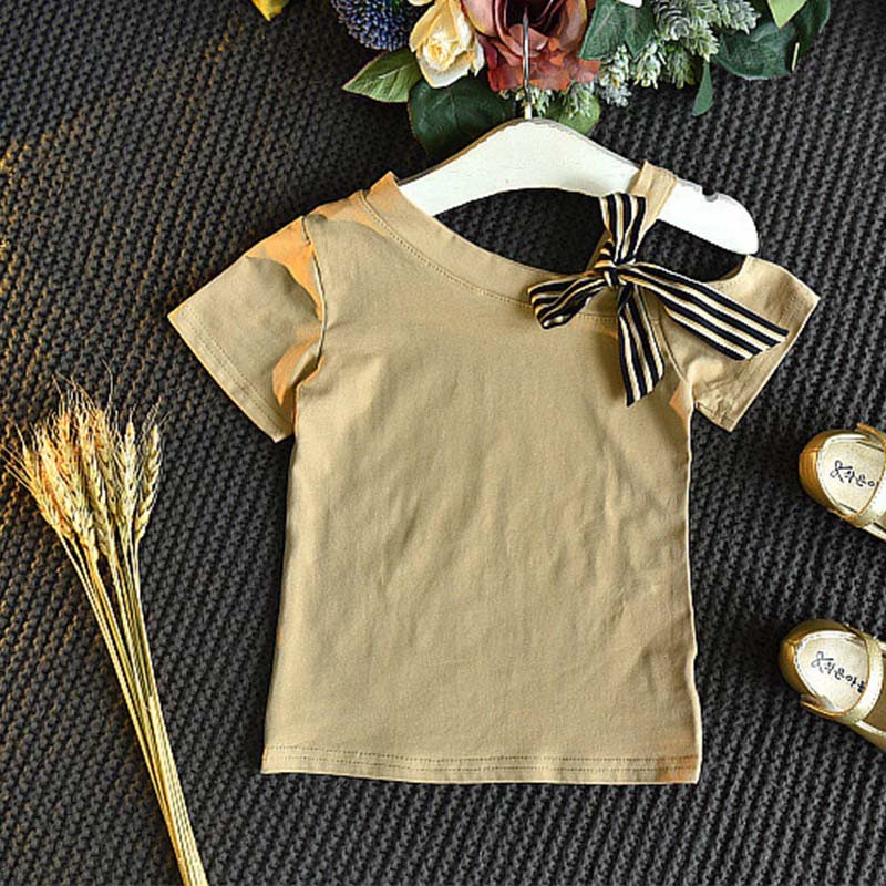Bộ áo thun tay ngắn + quần short thời trang dễ thương cho bé gái