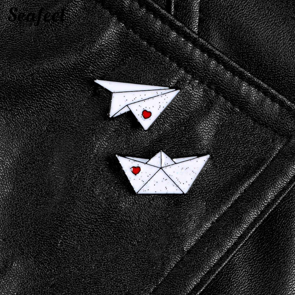 SF ✥Origami Airplane Boat Enamel Brooch Pin Jacket Bag Badge Friend Gift