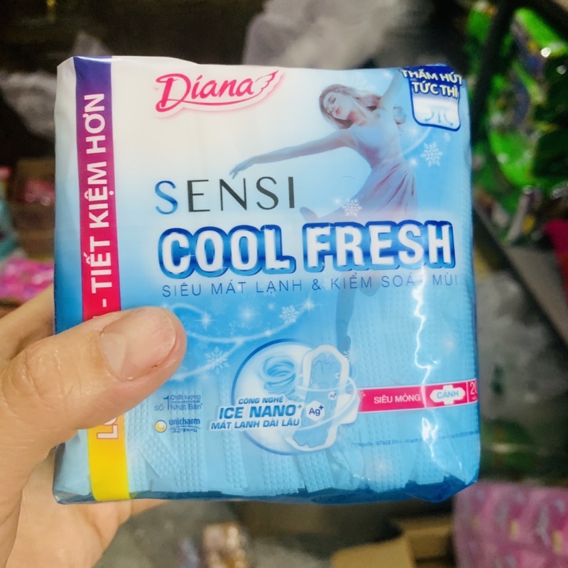 GÓI 20 MIẾNG BĂNG VỆ SINH DIANA SENSI COOL FRESH MÁT LẠNH DÀI LÂU CÁNH