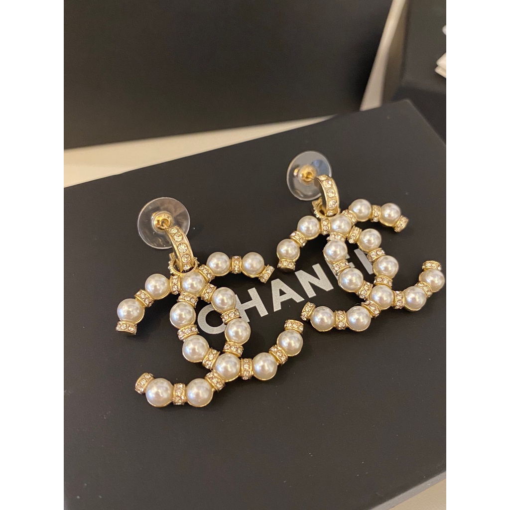 Khuyên Tai Chữ Cái Đính Đá Và Ngọc Trai Phong Cách Mới 2022c