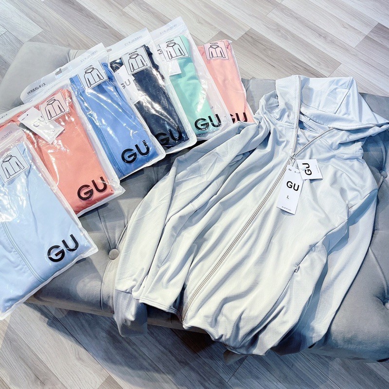 Áo chống nắng GU mẫu mới, may viền cổ, khoét mũ tiện lợi | BigBuy360 - bigbuy360.vn