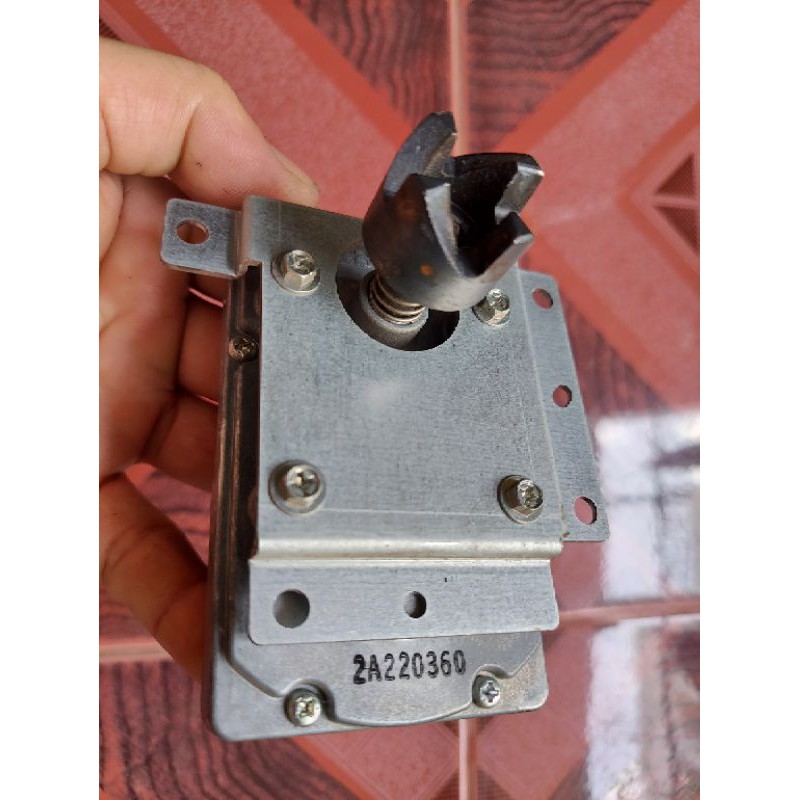 Motor giảm tốc 12v-24v quay gà,vịt...
