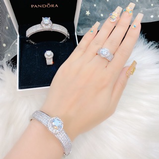 Vòng tay nhẩn mạ bạch kim