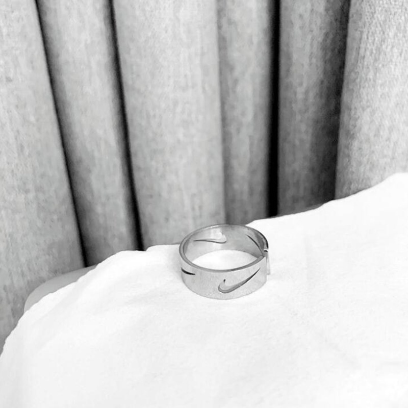 Nhẫn Đeo Tay Kiểu Thể Thao Cá Tính Dành Cho Nam Và Nữ