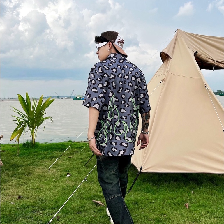 Áo sơ mi ngắn tay local brand Clownz Leopard Flame họa tiết da báo unisex nam nữ form rộng