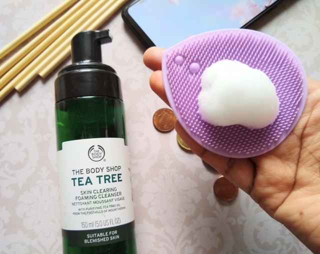 Sữa rửa mặt tạo bọt tea tree The Body SHop