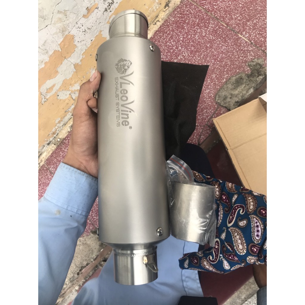 Lon pô LeoVince bạc Dài