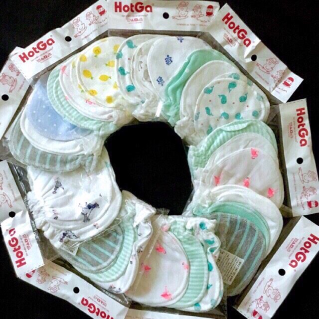 SET 3 ĐÔI BAO TAY CHO BÉ SƠ SINH - 5 THÁNG HOTGA