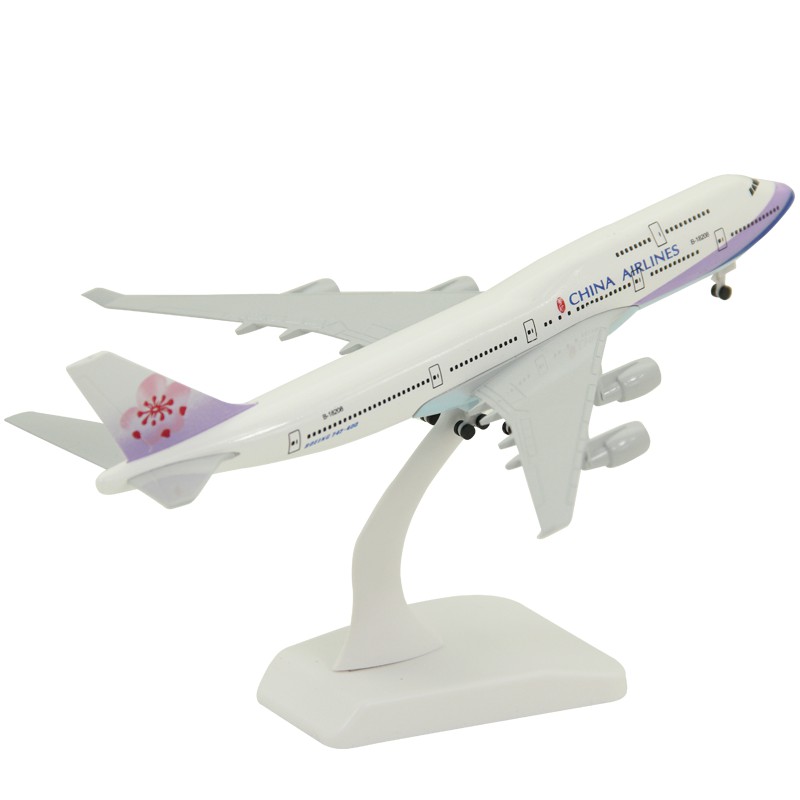 Mô hình máy bay China b747-400 18cm có bánh xe