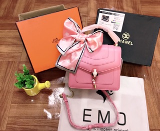 Túi EMO siêu kute đầu rắn BVL kèm khăn nơ