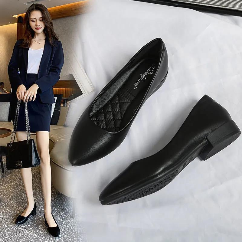 Giày cao gót khối mũi nhọn bằng da mềm chính hãng
