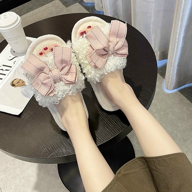 DÉP ĐI TRONG NHÀ NƠ XINH CUTE