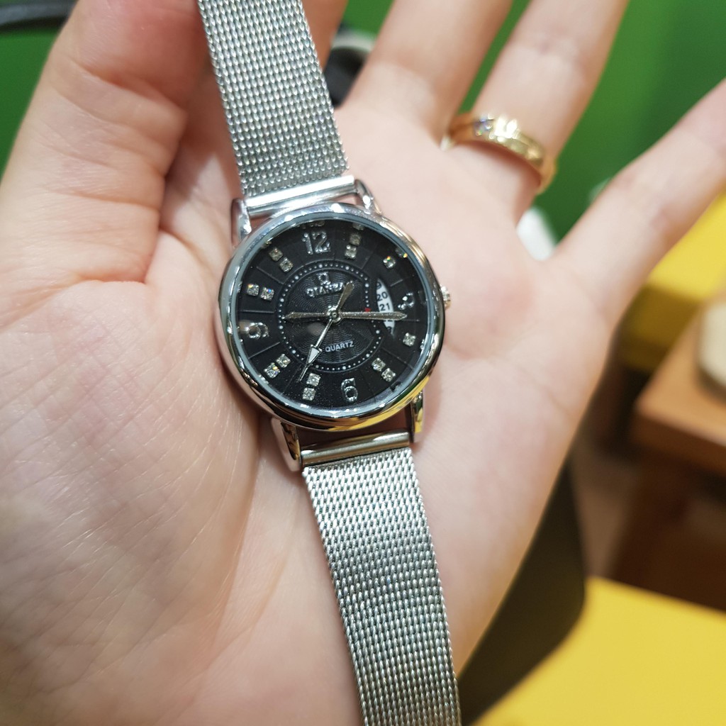 Đồng hồ nữ QB dây lụa kim loại màu bạc mặt đen có lịch chống nước cao cấp Tony Watch 68