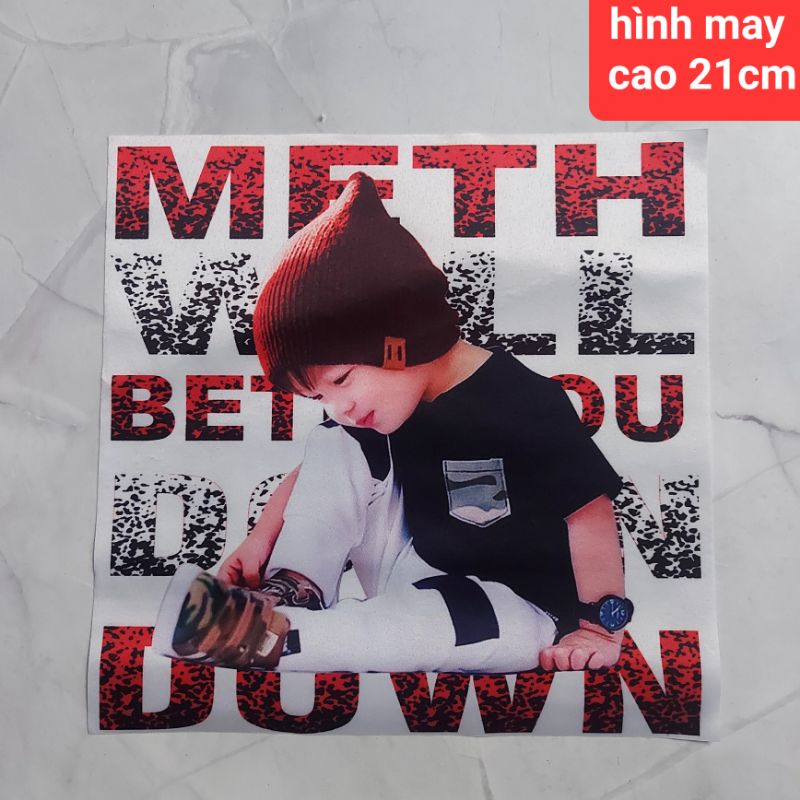 Hình may  và hình ủi cô gái .