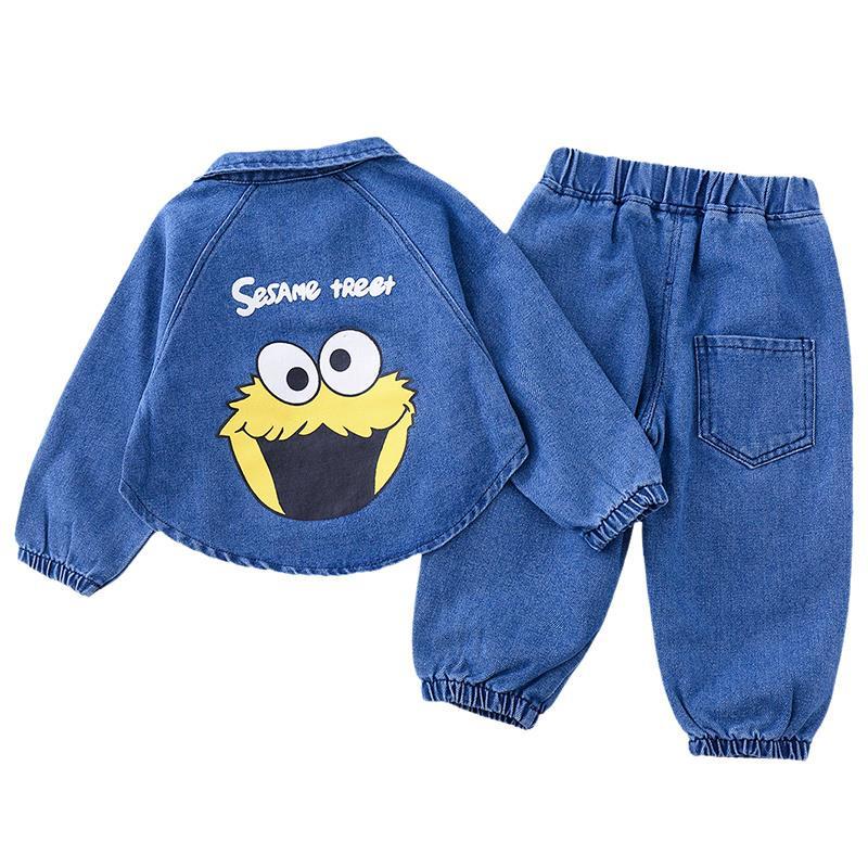 Set áo thun dài tay cổ tròn + quần jeans dài thời trang cho bé