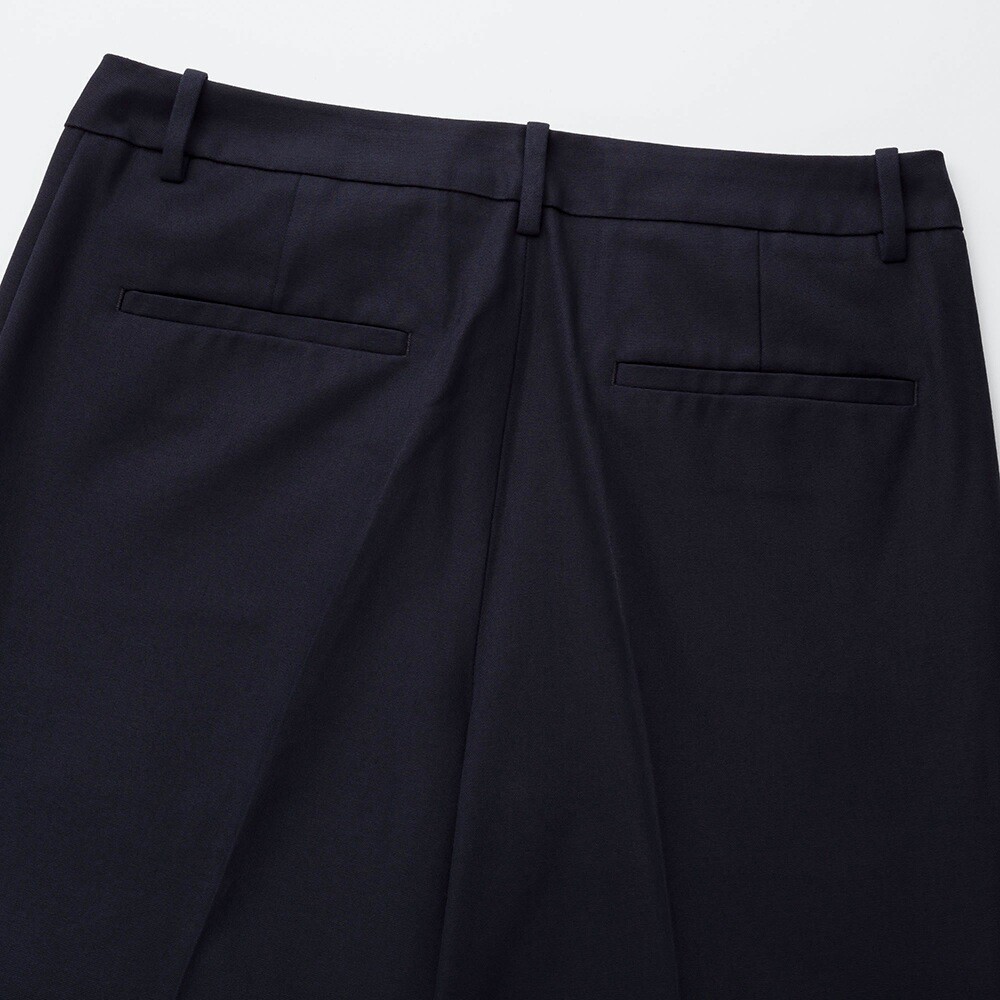 Quần tây lửng UNIQLO khóa kéo | BigBuy360 - bigbuy360.vn