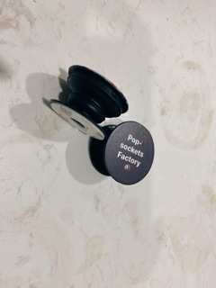 Giá đỡ điện thoại popsocket đen trắng