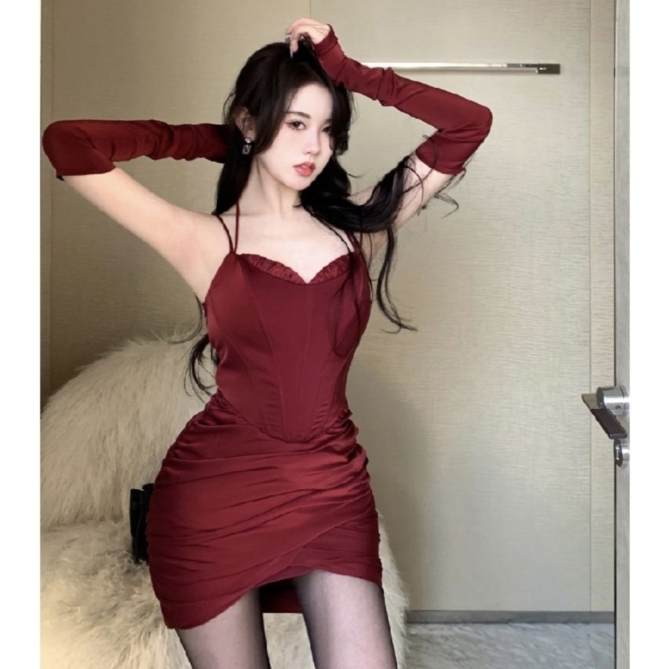 Đầm Ngắn Hai Dây Màu Đỏ Rượu Thời Trang Mùa Xuân Mới 2022