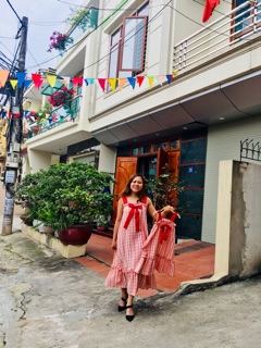 Sét váy dài  mẹ con rất tây( ảnh thật của khách)