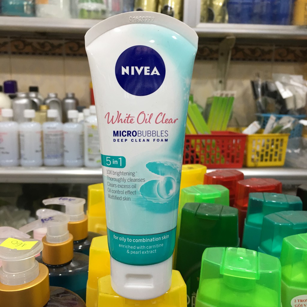 Sữa rửa mặt Nivea sạch nhờn dưỡng trắng 100g