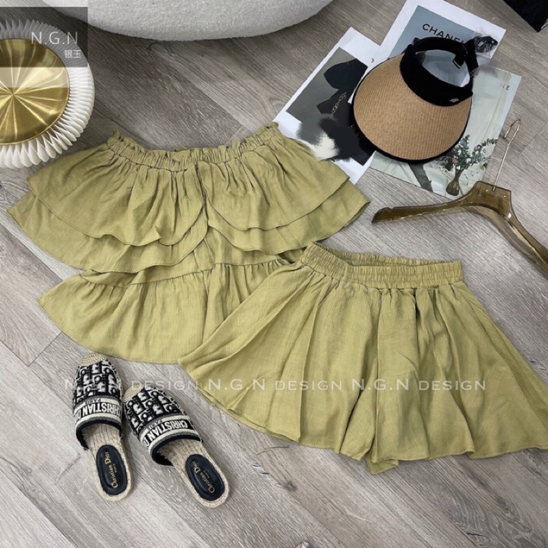 Sét trễ vai + chân váy