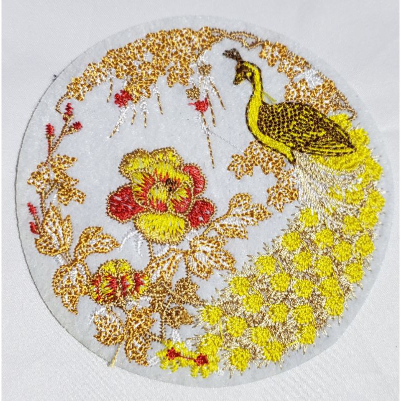 Hình thêu trang trí hanbok hoặc áo dài trẻ em