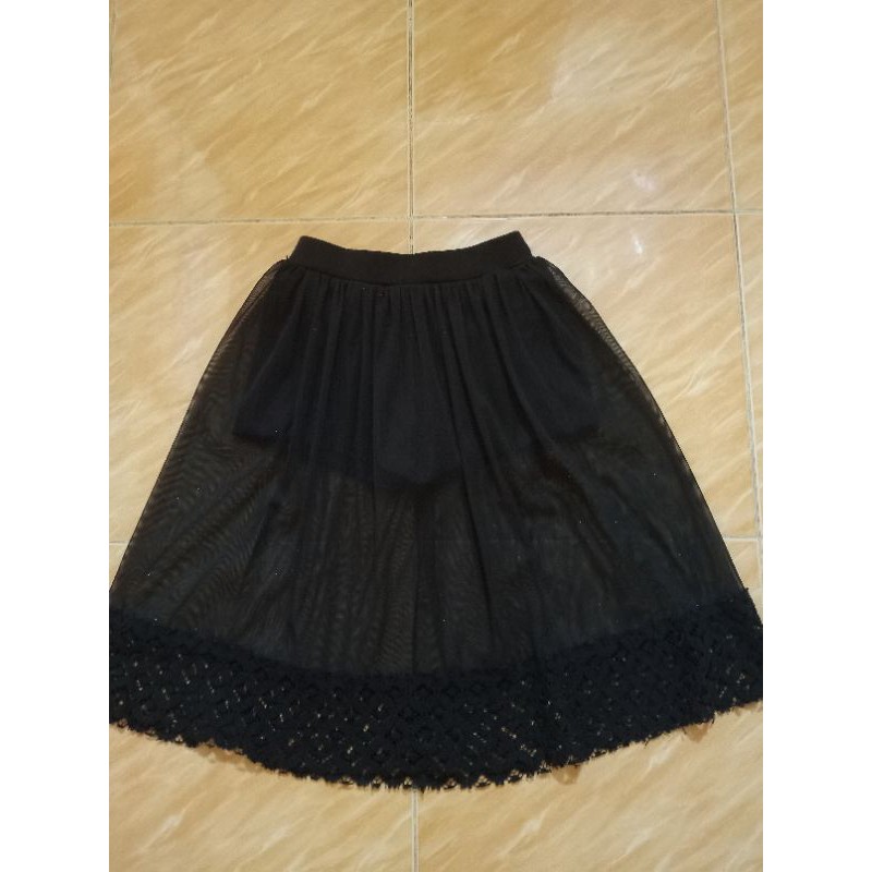 Thanh lý váy ren bé gái