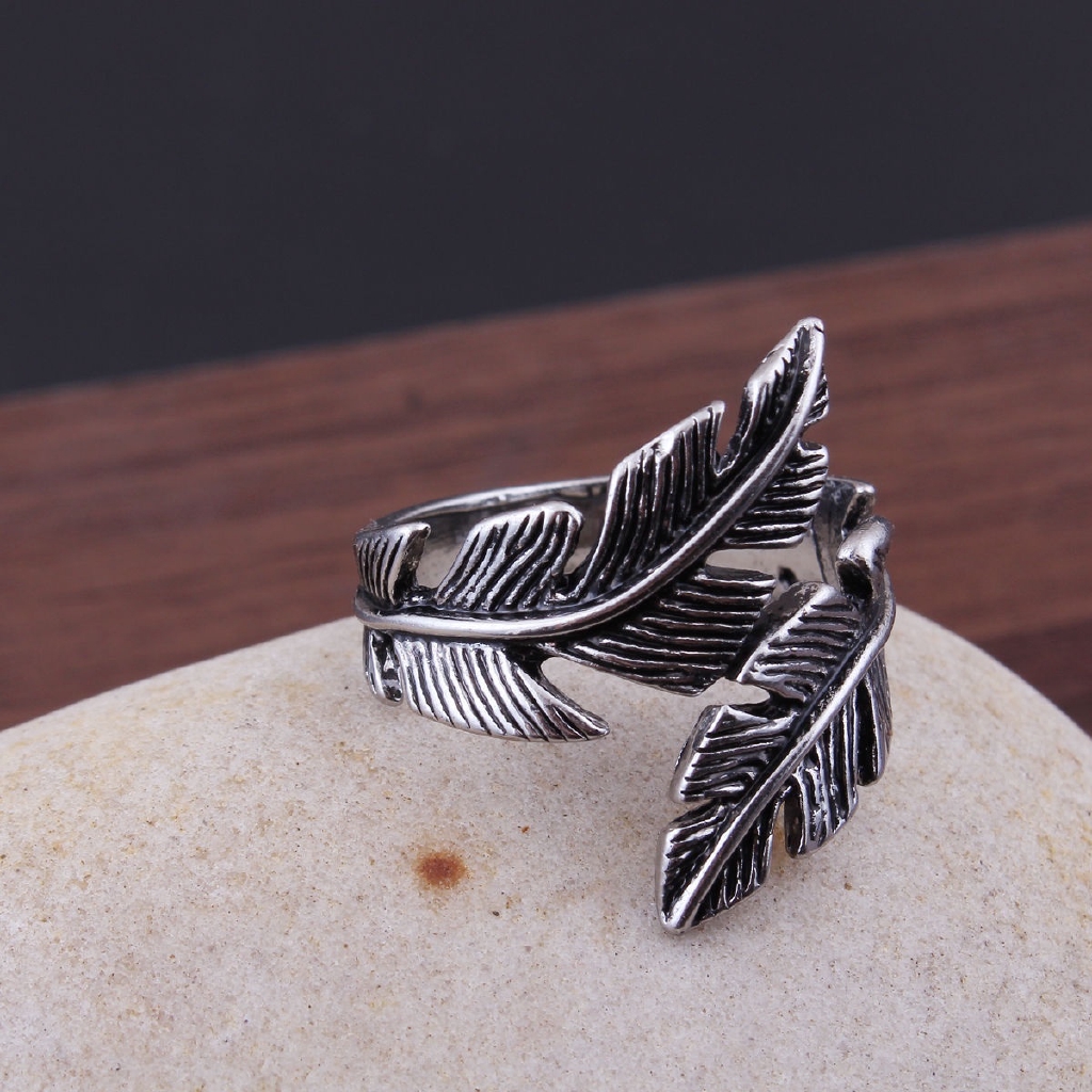 Nhẫn Kim Loại Hình Dáng Chiếc Lá Phong Cách Retro Thanh Lịch Dành Cho Nữ