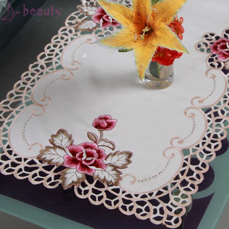 Khăn trải bàn họa tiết thêu ren đẹp mắt 40x85cm