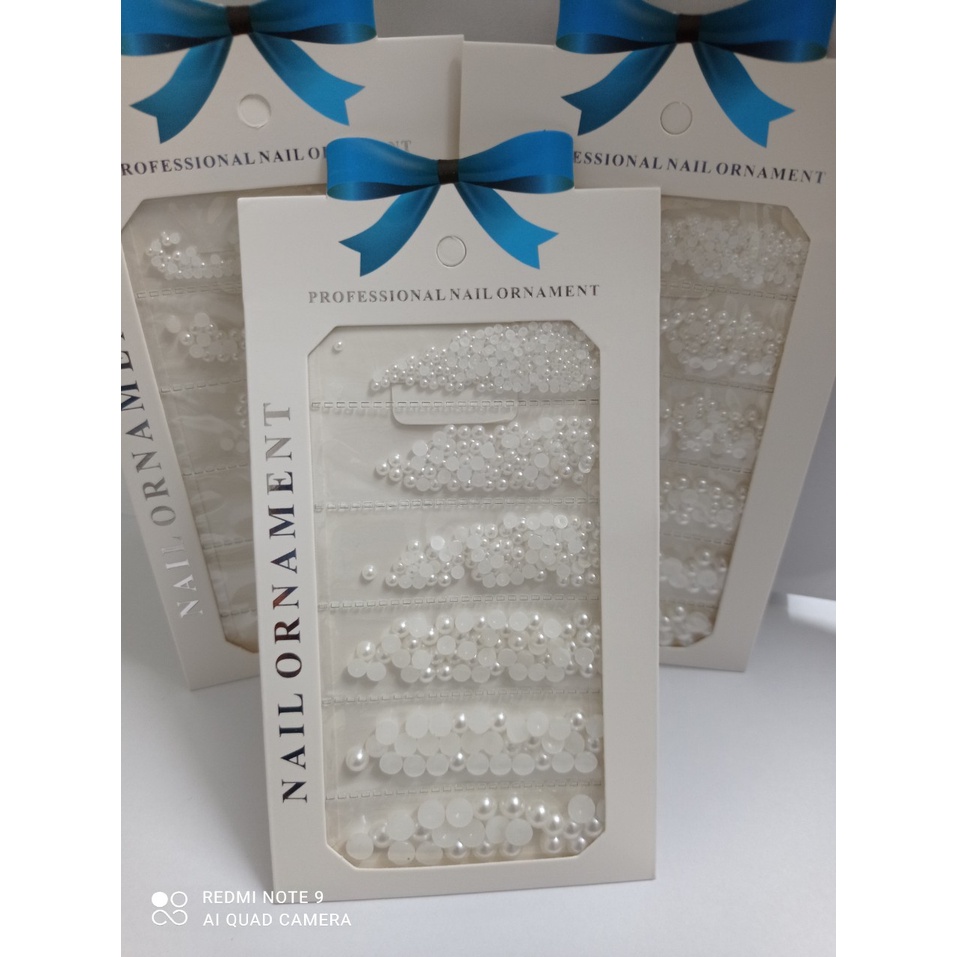 Trân châu gắn móng, trai nửa gắn móng