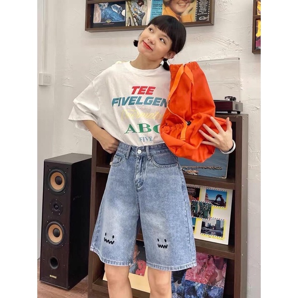 Quần Jeans Bò Lửng Thêu Hoạ Tiết