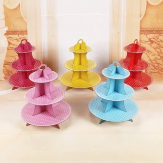 Kệ bánh 3 tầng chấm bi