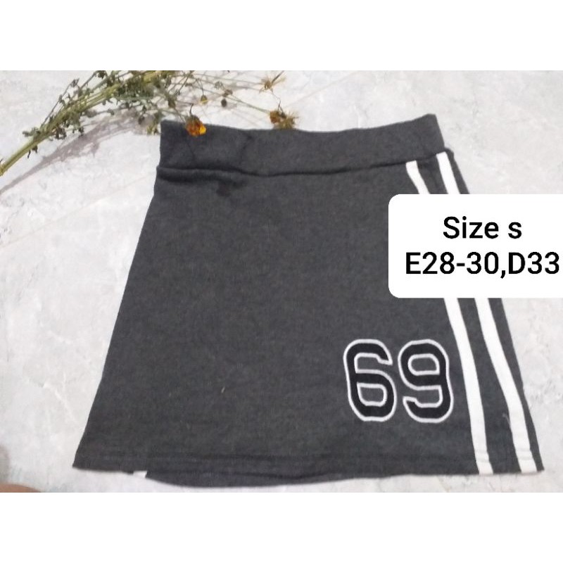 Chân váy voan, cotton, thể thao 2hand tuyển | BigBuy360 - bigbuy360.vn