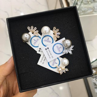 Cài áo xiên trai cho áo trễ ngực