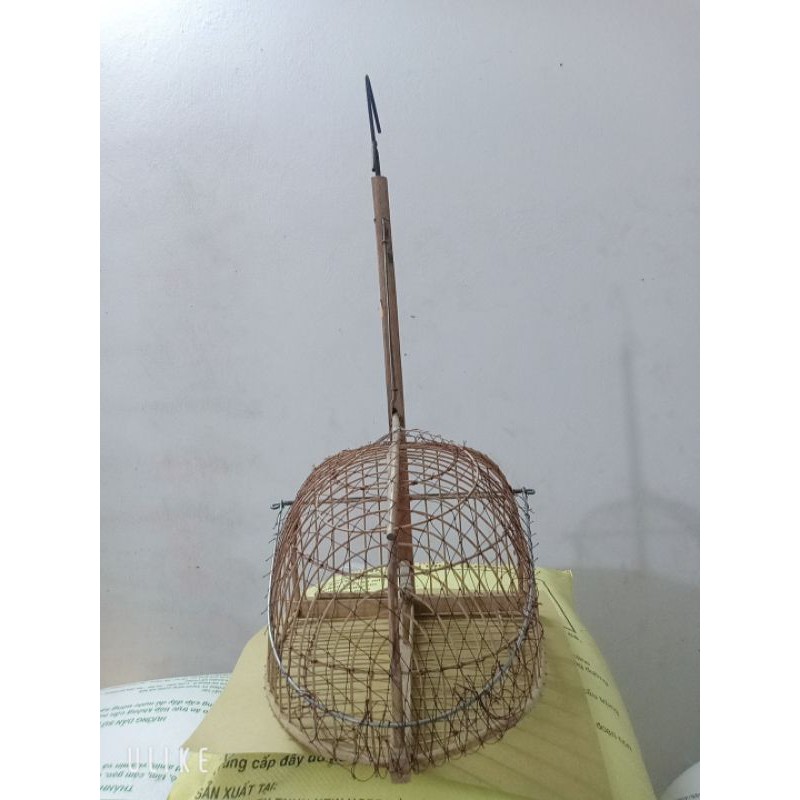 Lồng bẫy chim bằng tre  già 1 mặt khung gỗ - bán nguyệt