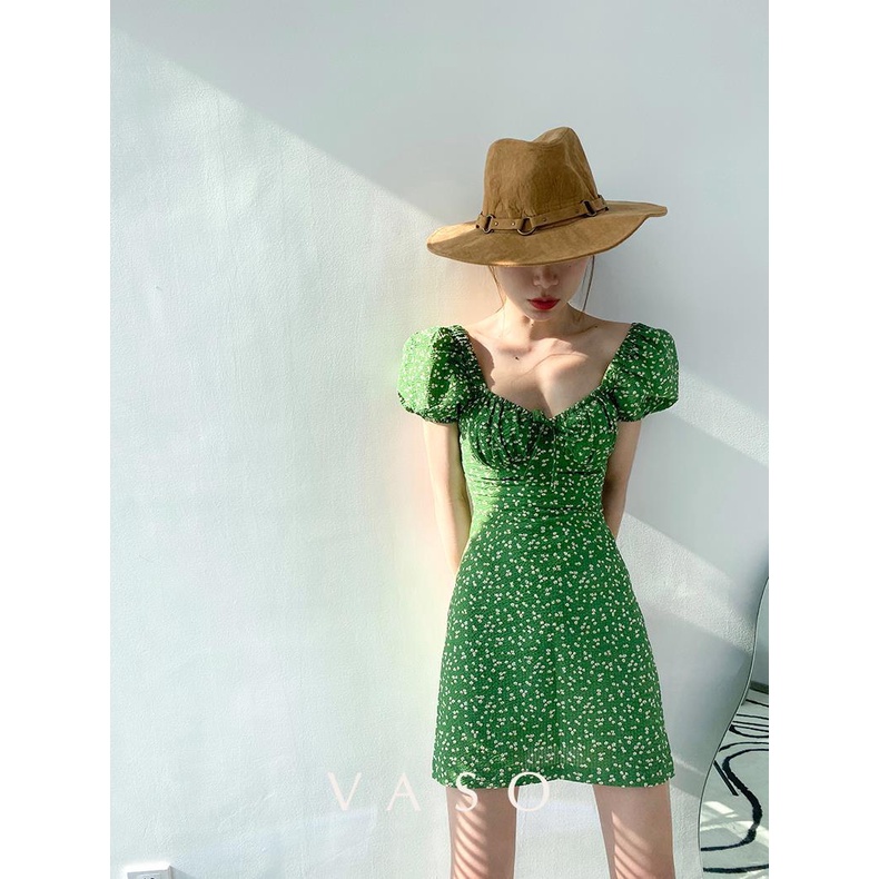 Đầm Ngắn Chiết Eo Màu Xanh Lá In Hoa Phong Cách Pháp Quyến Rũ