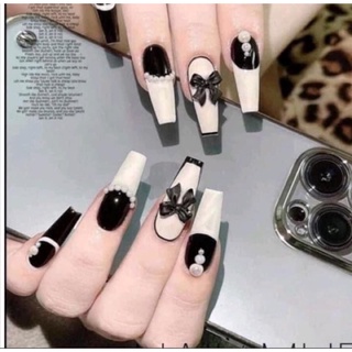 Nailbox đen trắng tiểu thư
