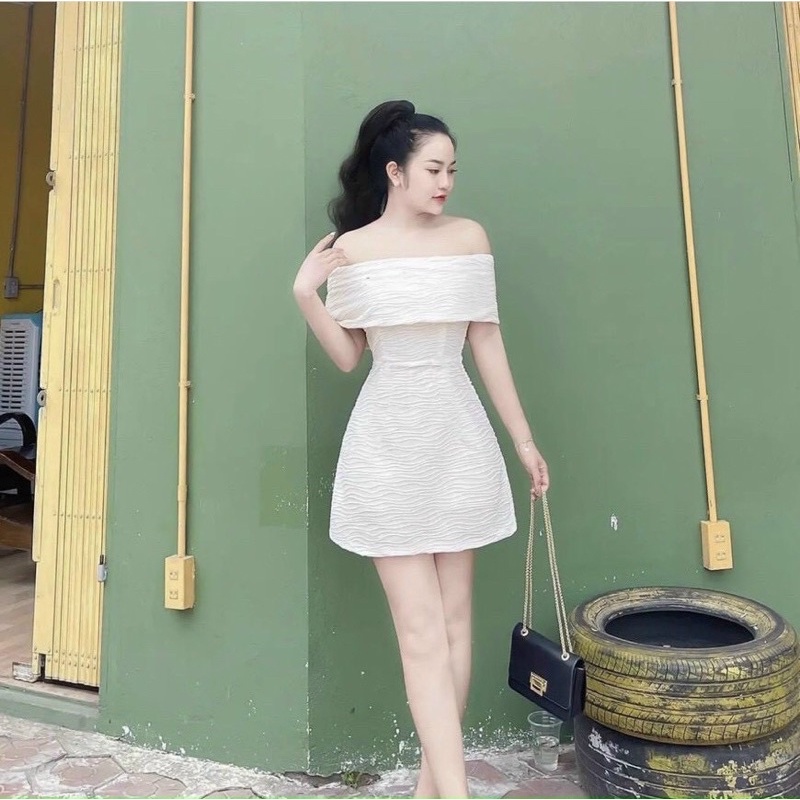 ĐẦM BODY TRỄ VAI  2M