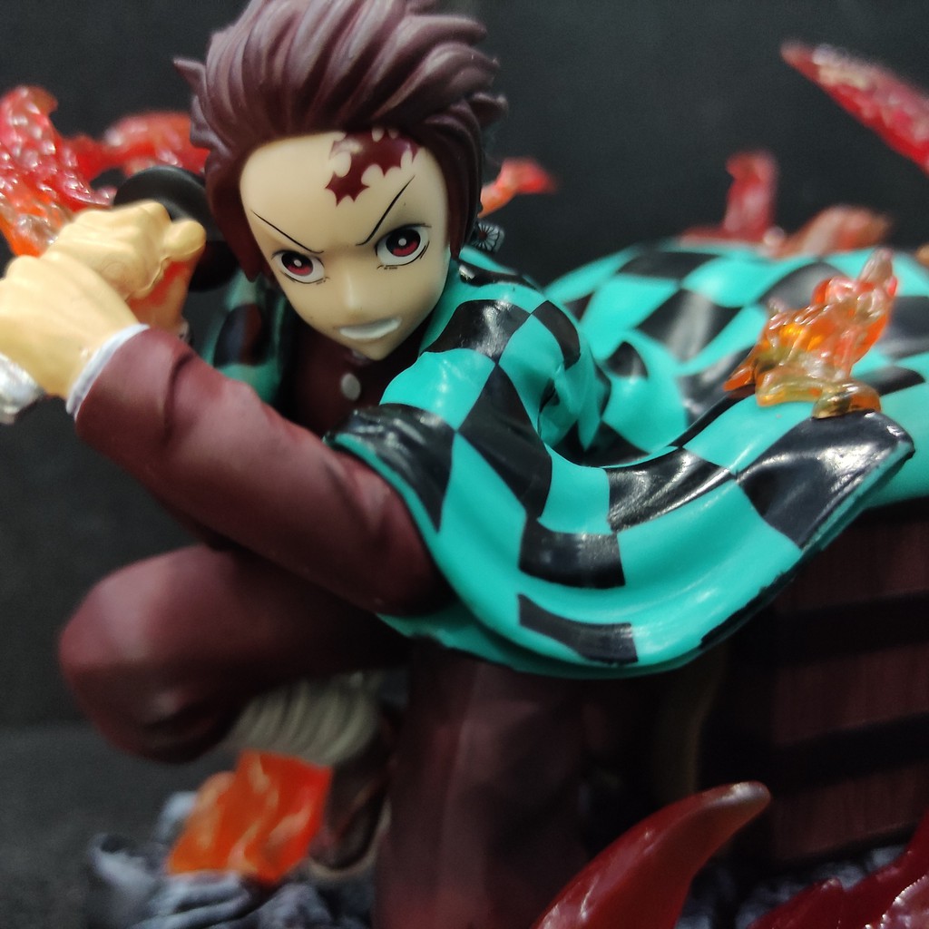 Mô Hình Demon Slayer Tanjiro Hơi Thở Lửa 15cm Kimetsu No Yaiba