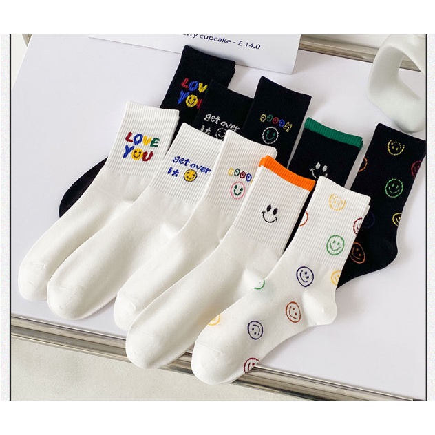 Vớ Tất hoạ tiết mặt cười cổ cao Nam Nữ phong cách thể thao, năng động.